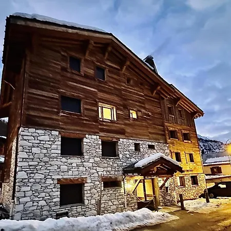 Résidence Rogoney - Les Bleuets - 3 Personnes à Val D'isère à 300m Du Centre Du Village Et 100m Des Pistes Mae-1850